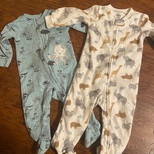Set of 2 Carter’s Footies